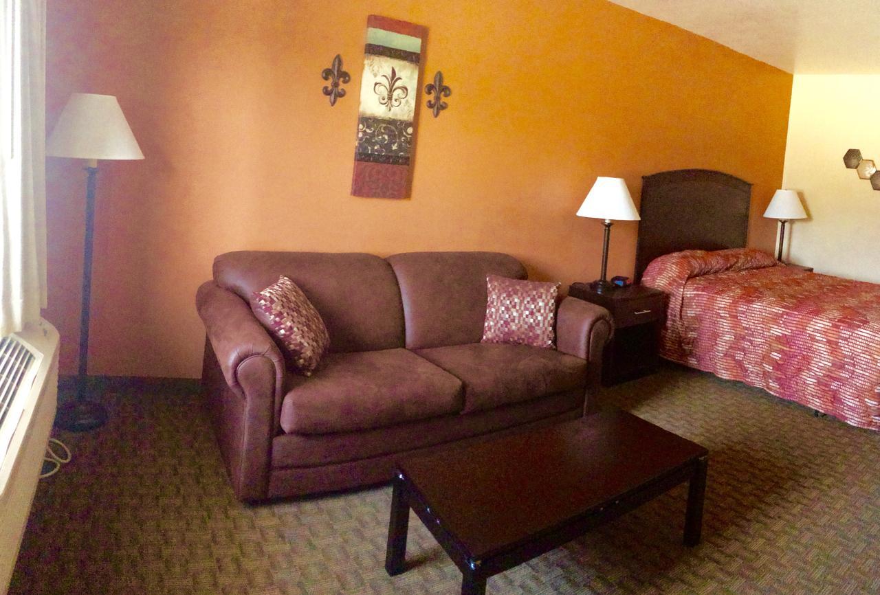Cottonwood Inn & Suites Phillipsburg Zewnętrze zdjęcie